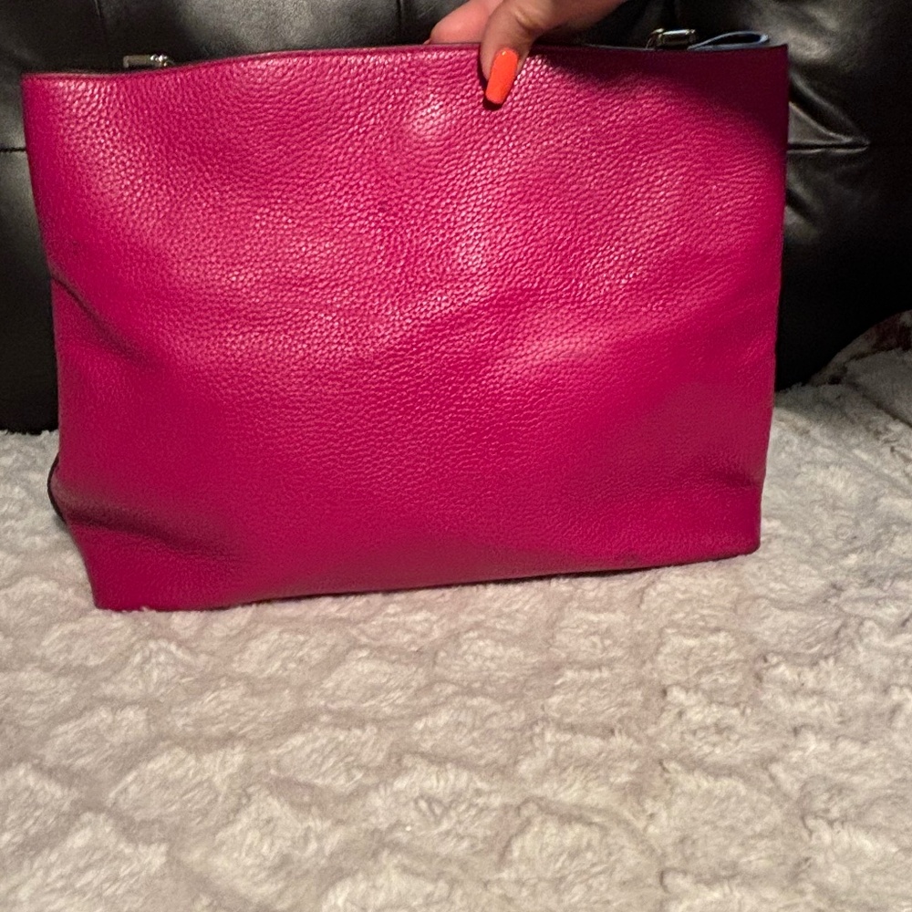 Fuchsia pink hand bag